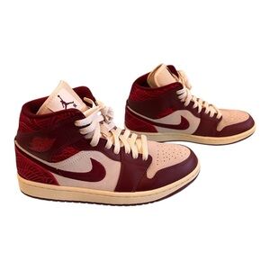 Nike Air Jordan High-Top Sneakers red & white high tops laced worn once